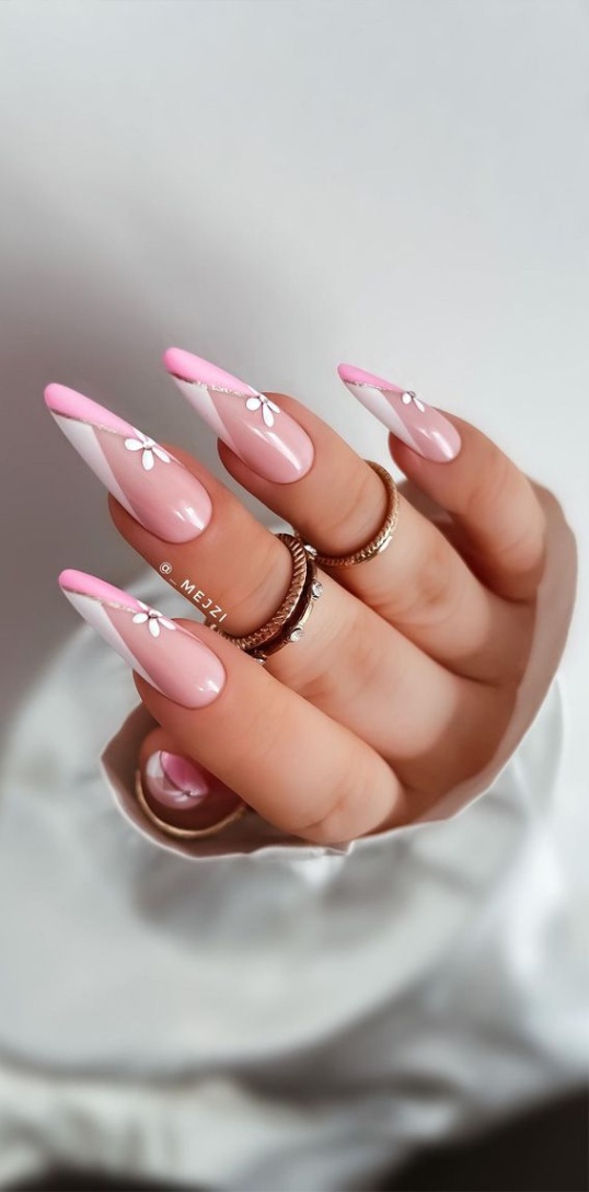 Backdate 3  Playful Pink Nail Art Designs For Every Occasion : Pink & White