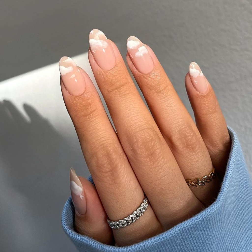 Niche Utama 2  Gorgeous White Nail Art Ideas - White Nail Designs For