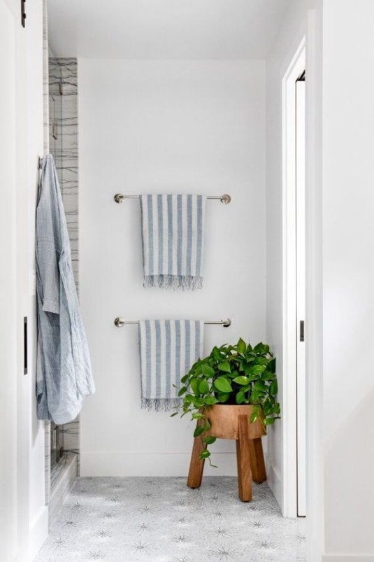 Niche Utama 2 How To Decorate Your Bathroom With Towels  Best Ways